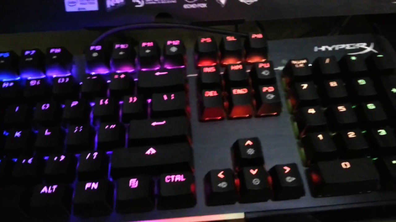 Teclado Mecânico Gamer HyperX Mars em Promoção